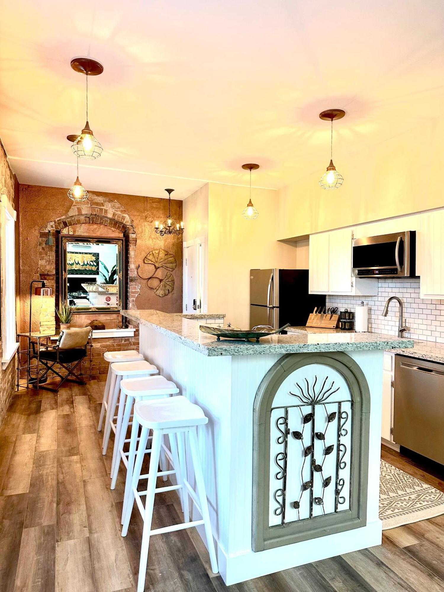 Bisbee Brownstone Suites Ngoại thất bức ảnh
