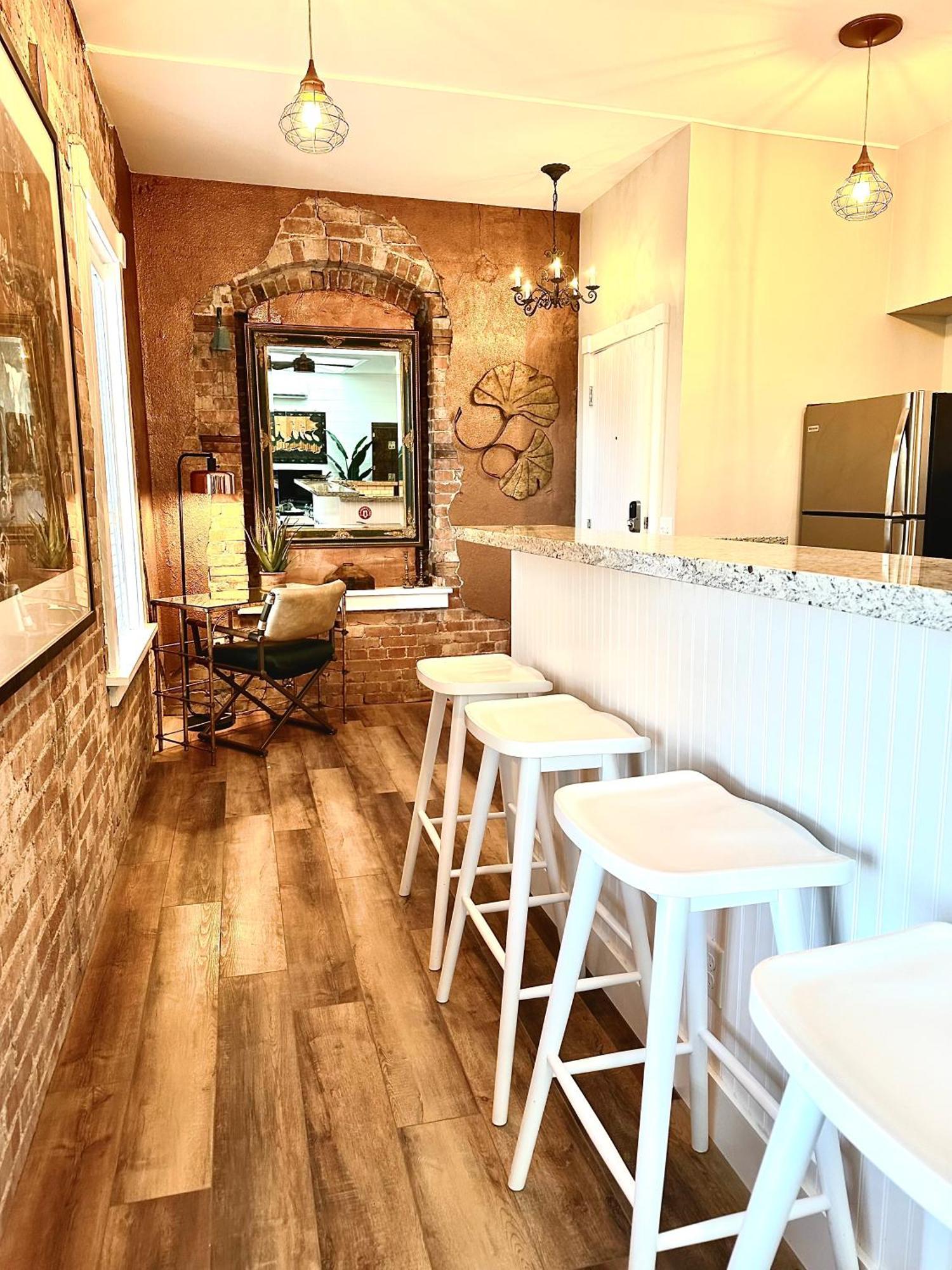 Bisbee Brownstone Suites Ngoại thất bức ảnh