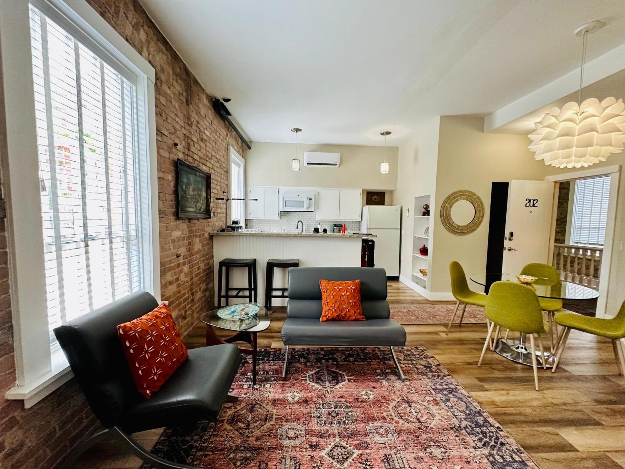 Bisbee Brownstone Suites Ngoại thất bức ảnh