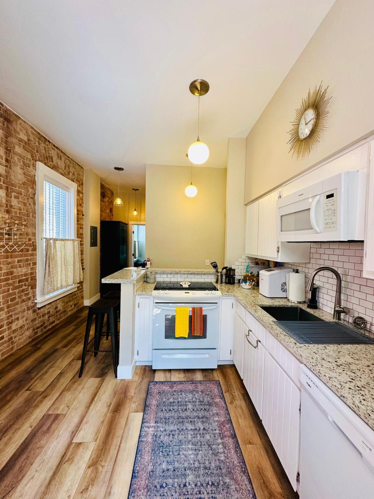 Bisbee Brownstone Suites Ngoại thất bức ảnh