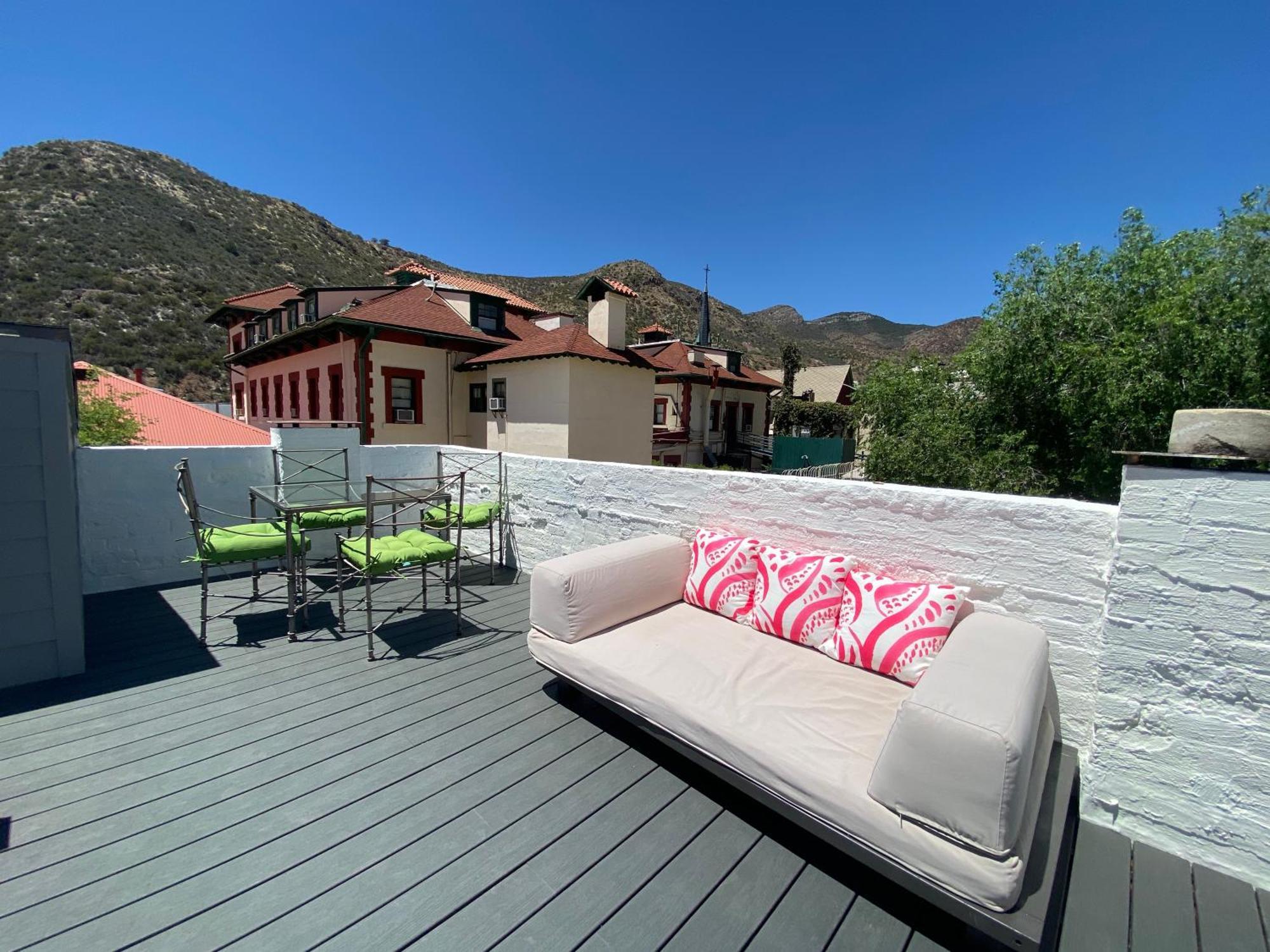 Bisbee Brownstone Suites Ngoại thất bức ảnh