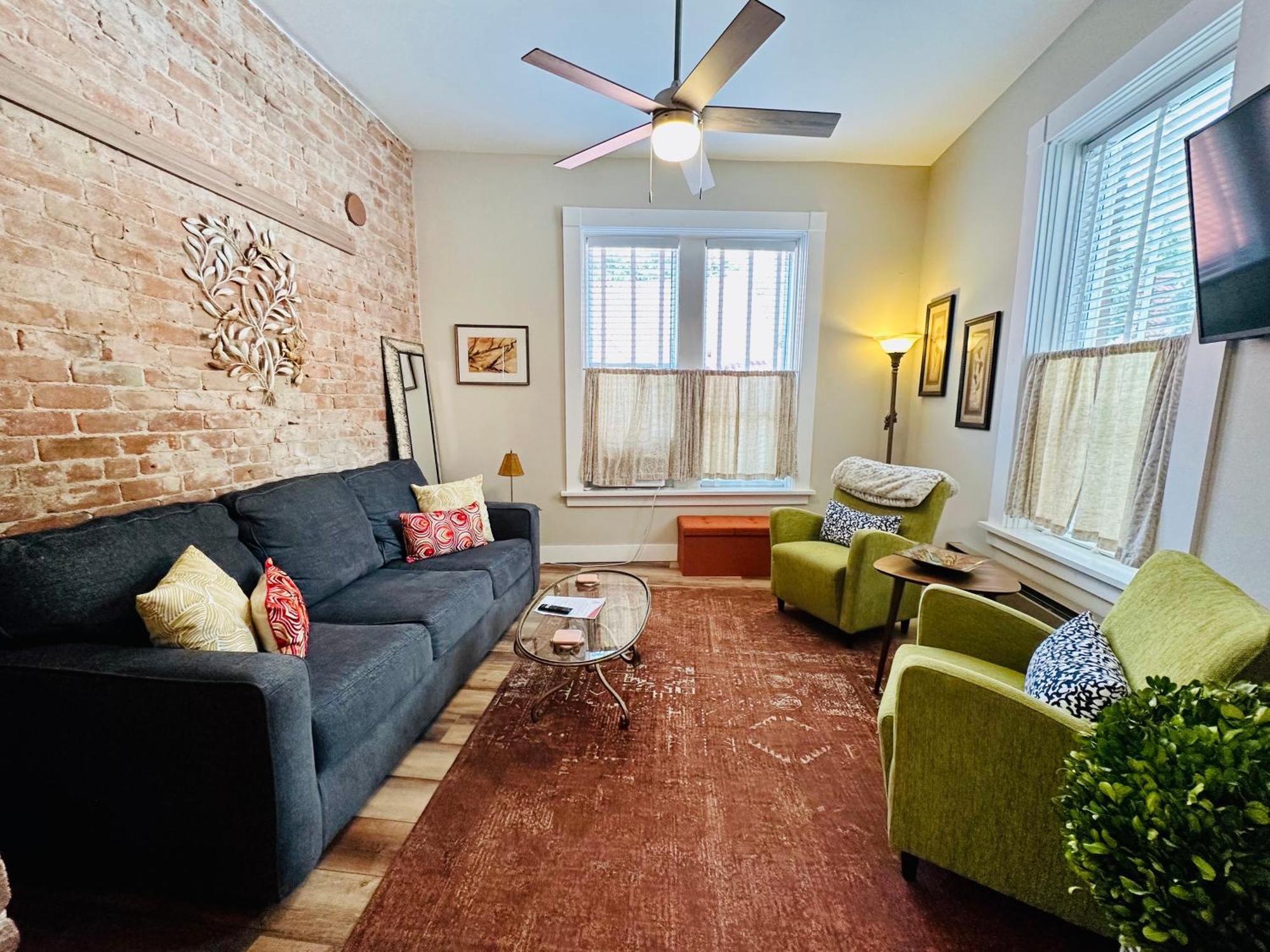 Bisbee Brownstone Suites Ngoại thất bức ảnh
