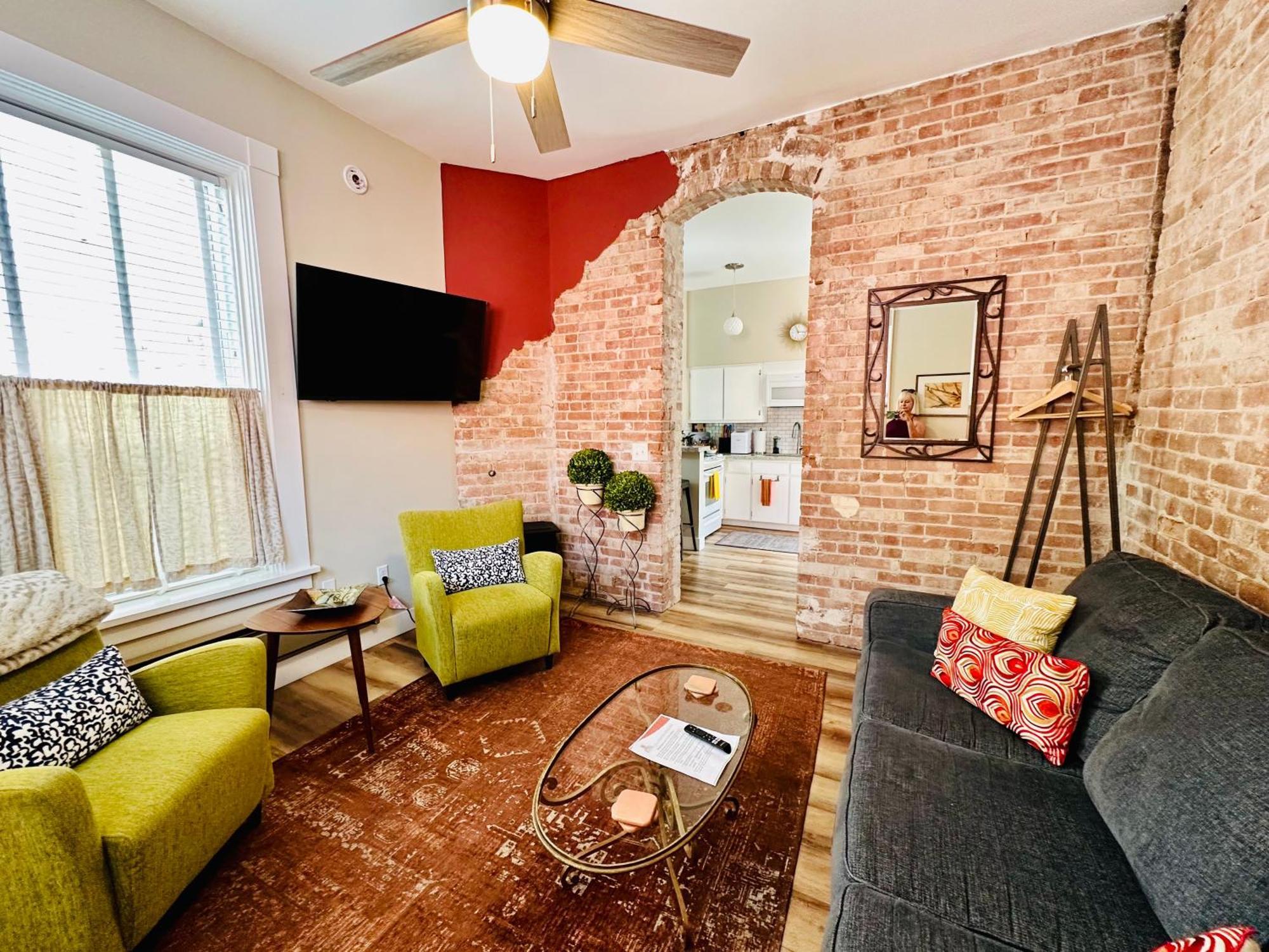 Bisbee Brownstone Suites Ngoại thất bức ảnh