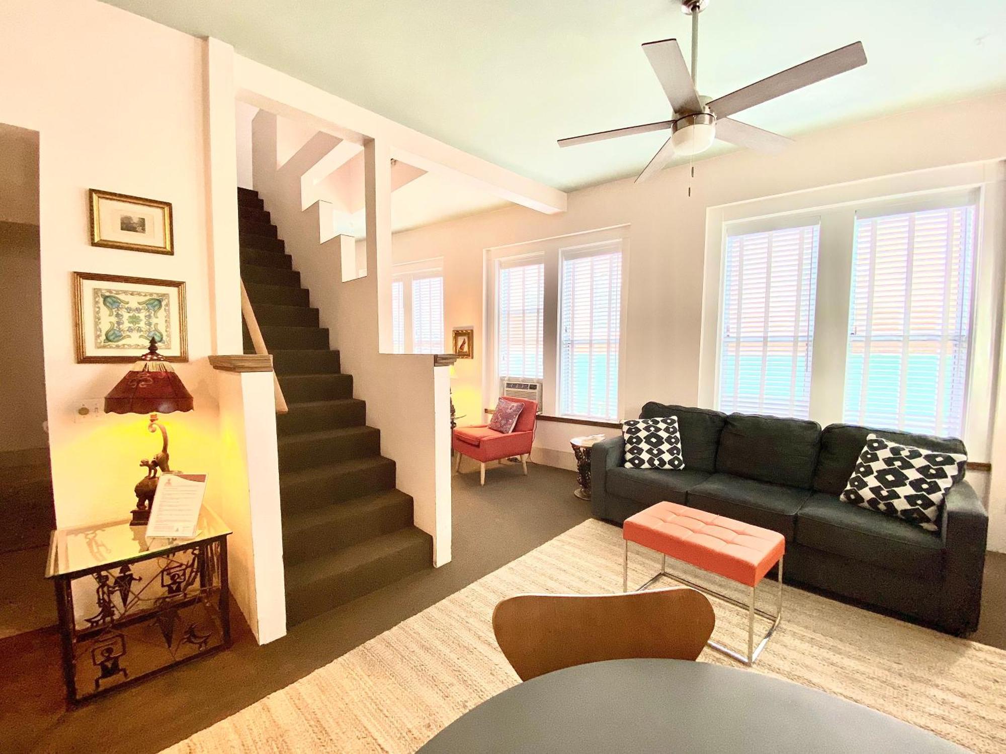 Bisbee Brownstone Suites Phòng bức ảnh